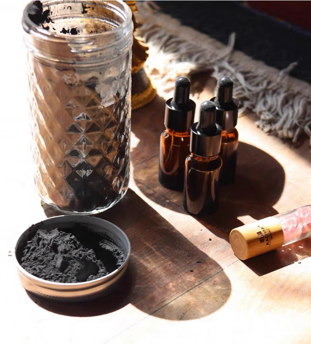 Kadhak Deep Cleaning Yak Milk Charcoal Soap